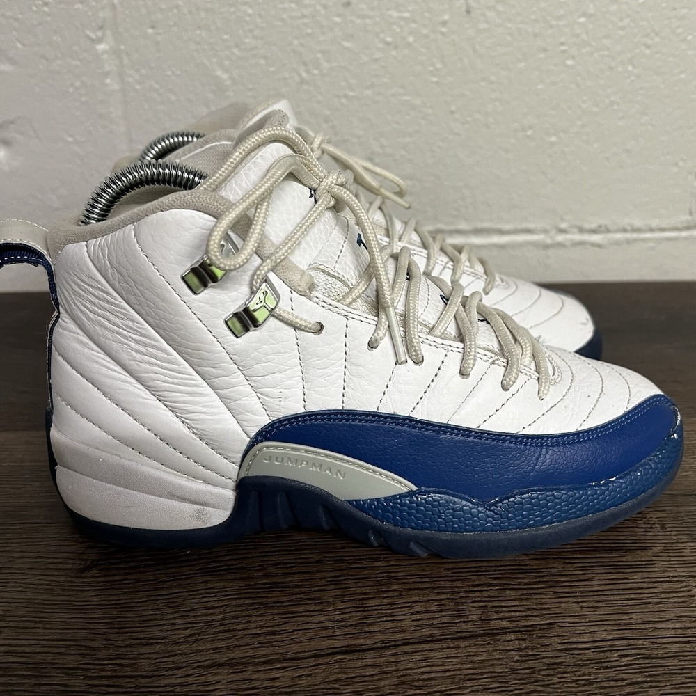 Air Jordan Boys 12 Sneaker Shoes White Blue 153265-113 2016 Lace Up 4.5Y